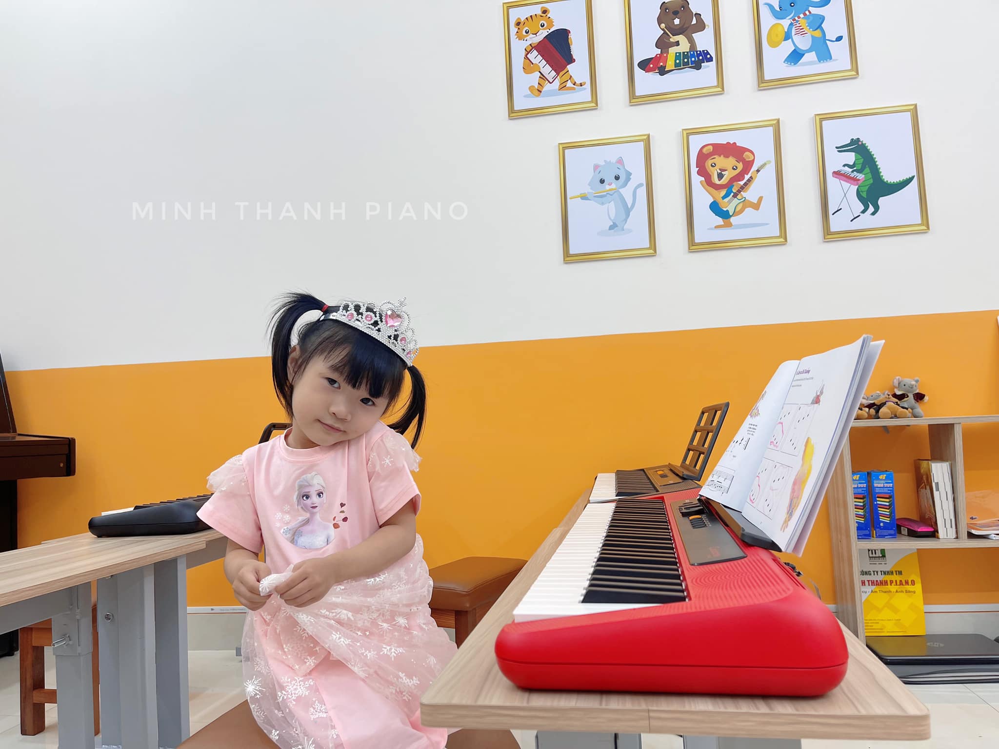 lớp MUSIC FOR LITTLE MOZARTS