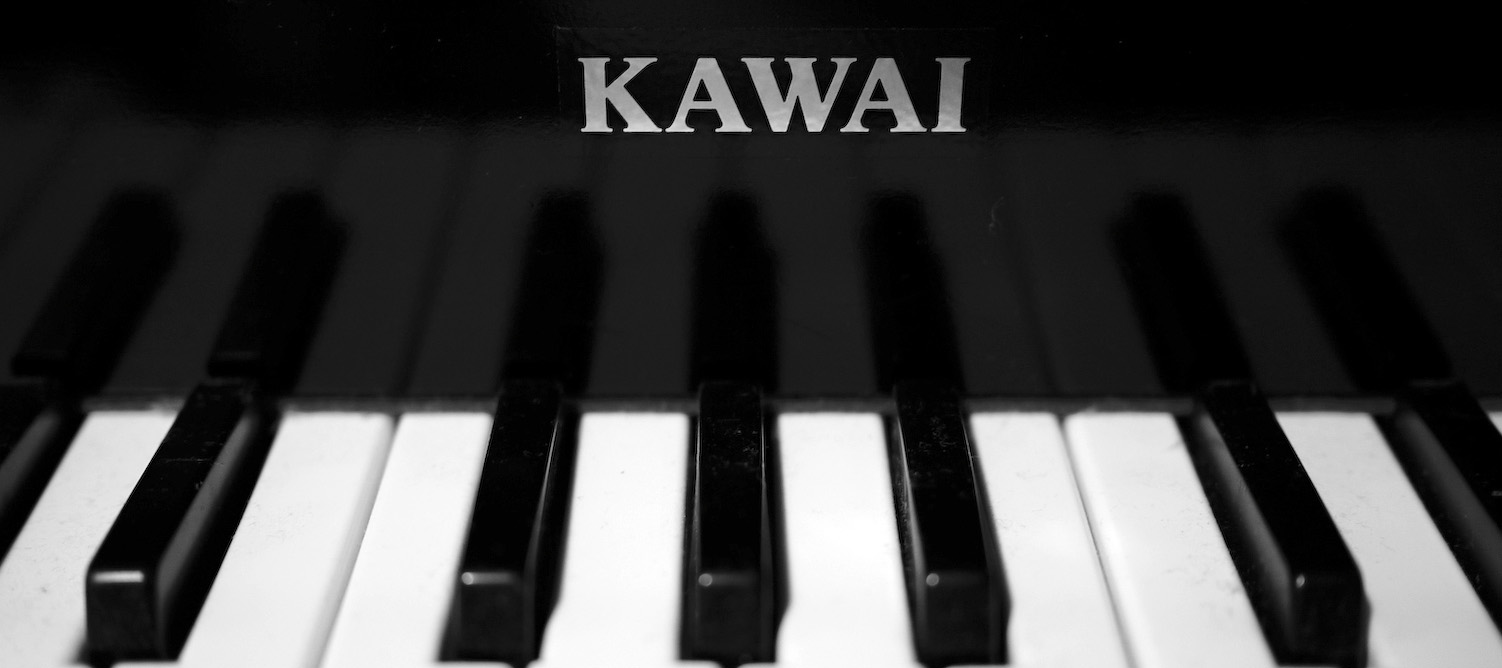 mua dan piano kawai