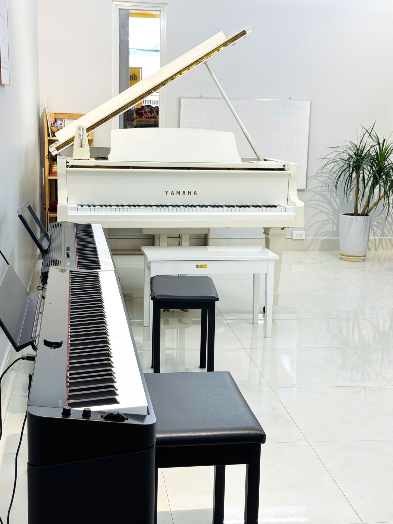 phòng dạy piano