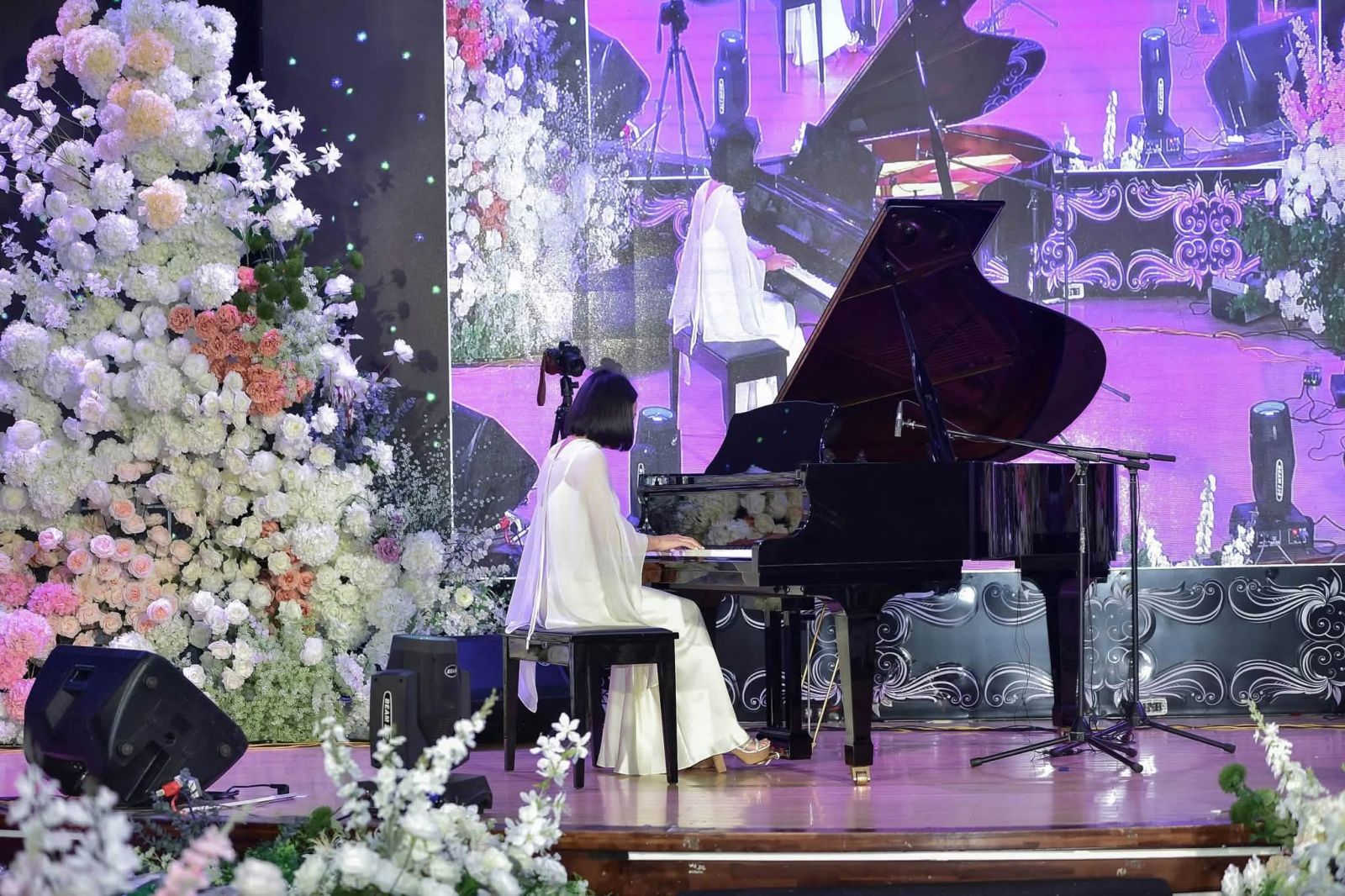 hoc piano