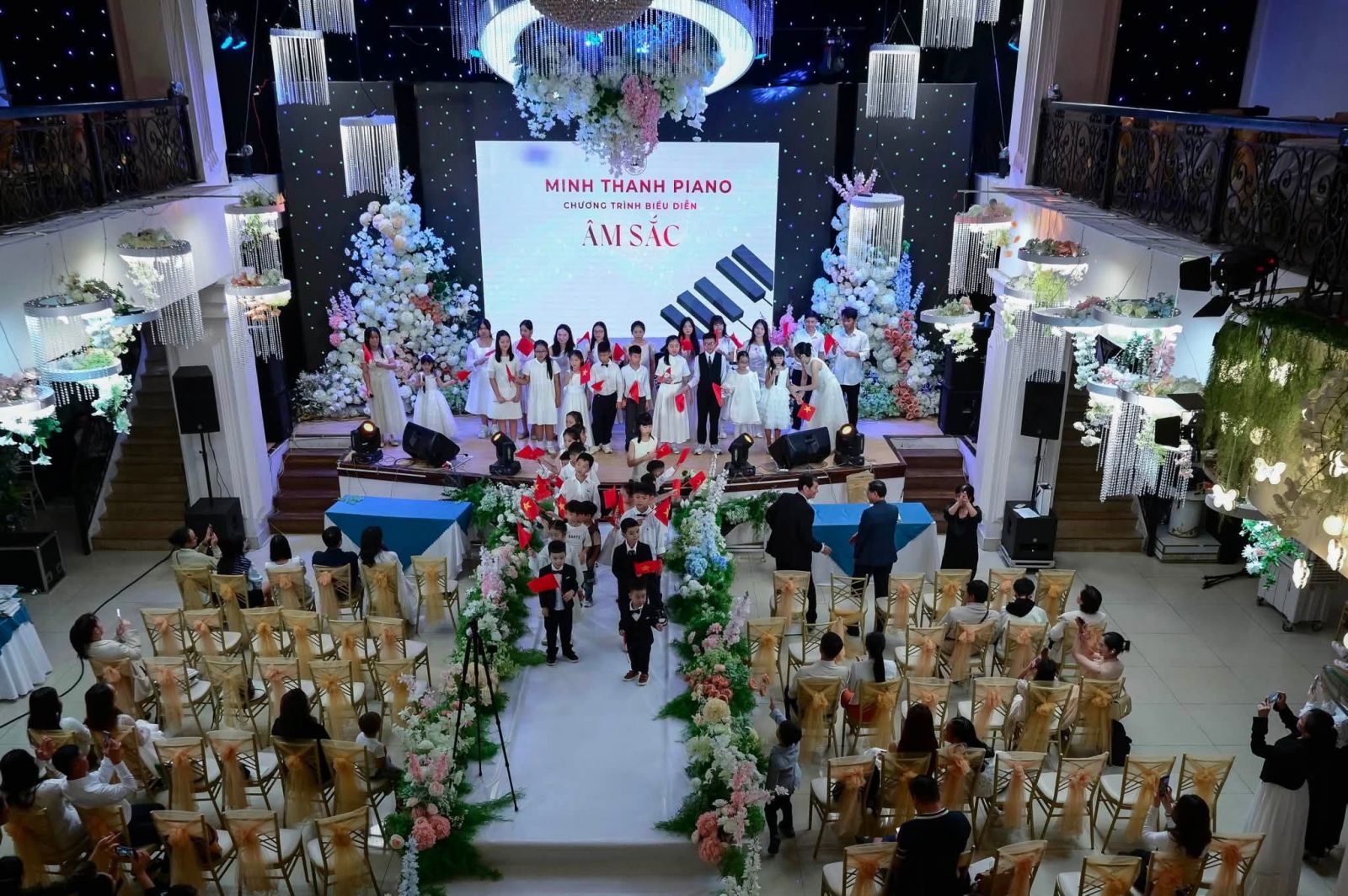 lop học piano cho be tại Bao Loc