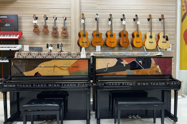 So sánh đàn piano Samick J303E và Samick J310B – Nên chọn mẫu nào?