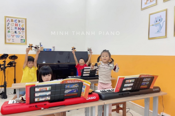 Dạy đàn tại Bảo Lộc: Học âm nhạc kể chuyện qua truyện cổ tích